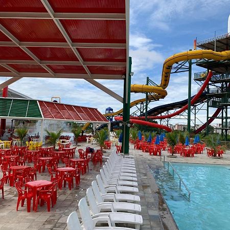 Апартаменты Piazza Diroma C/ Acqua Park - Viaggio Locacoes Por Temporada Калдас-Новас Экстерьер фото