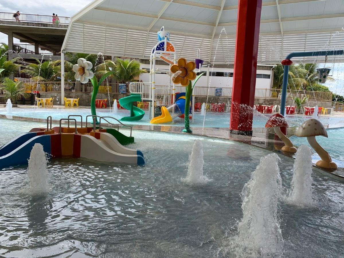 Апартаменты Piazza Diroma C/ Acqua Park - Viaggio Locacoes Por Temporada Калдас-Новас Экстерьер фото