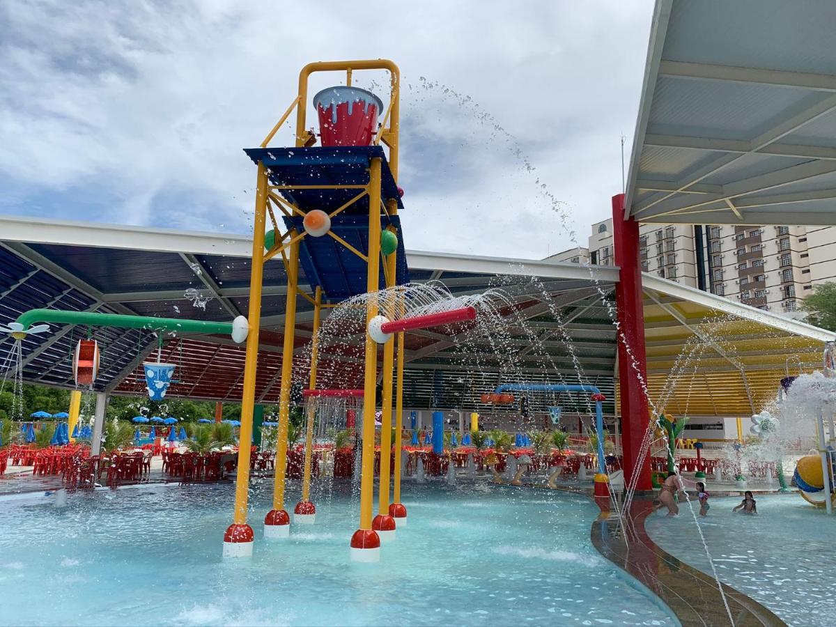 Апартаменты Piazza Diroma C/ Acqua Park - Viaggio Locacoes Por Temporada Калдас-Новас Экстерьер фото